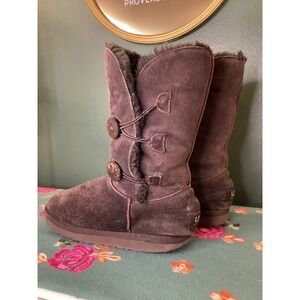 UGG Australia Bailey Button Triplet Boots Women 9 Brown Suede Shearling Mid Calf
